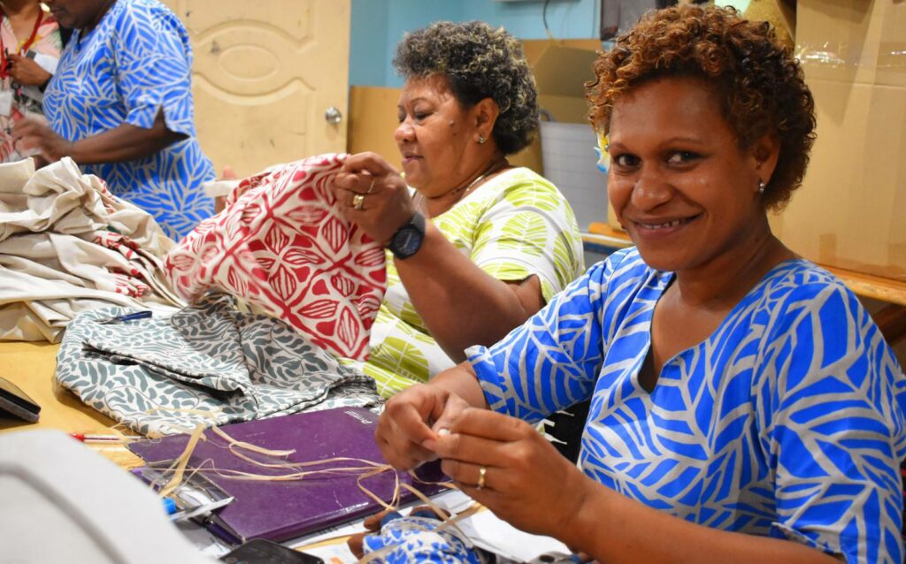 Artisans from “Rice Beyond the Reef” in Sabeto Nadi.