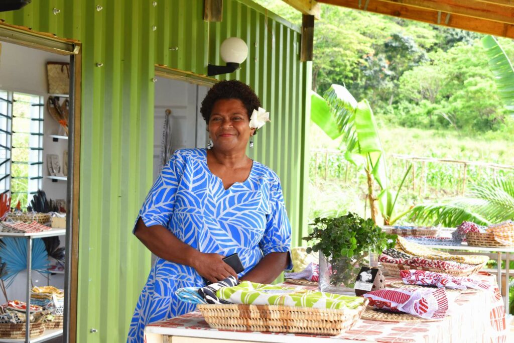 Artisans from “Rice Beyond the Reef” in Sabeto Nadi.
